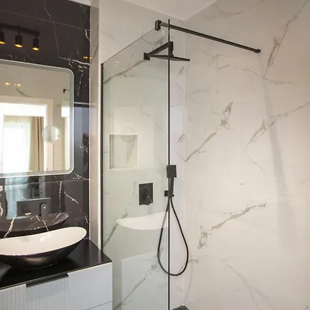 Apartment Sadim Lux Tower-18th Floor *