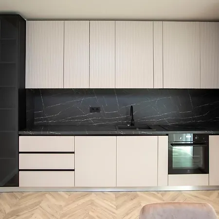 Sadim Lux Tower-18th Floor Appartamento *