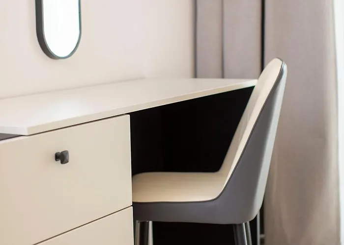 Sadim Lux Tower-18th Floor クルージュ＝ナポカ