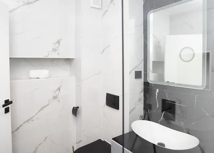 Sadim Lux Tower-18th Floor Apartmán Kluž